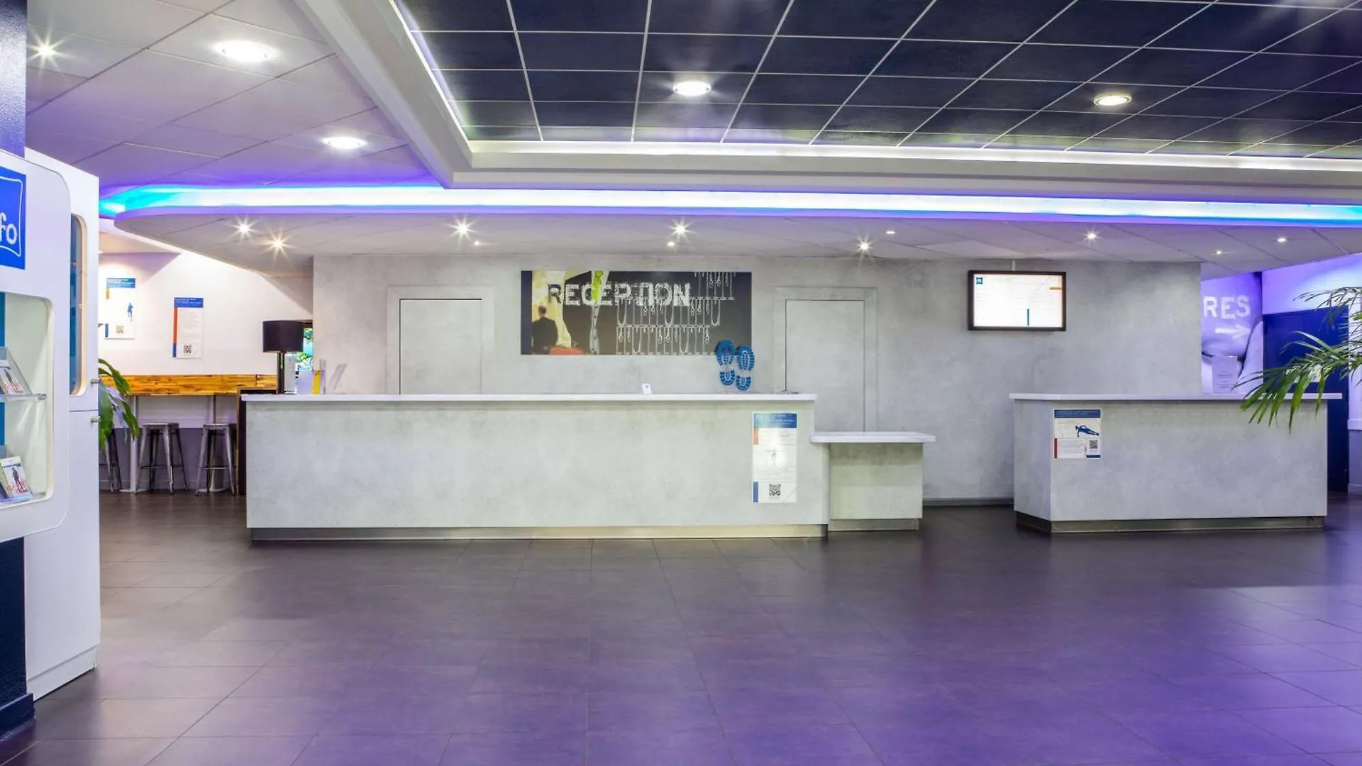 巴黎伯特蒙马​​特宜必思快捷酒店 酒店 2*