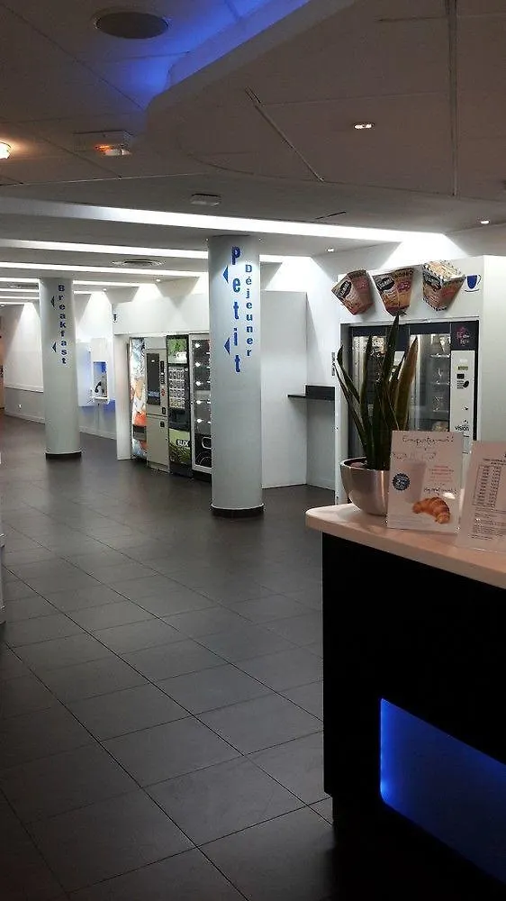 Hotel Ibis Budget Paris Porte De Montmartre 2*