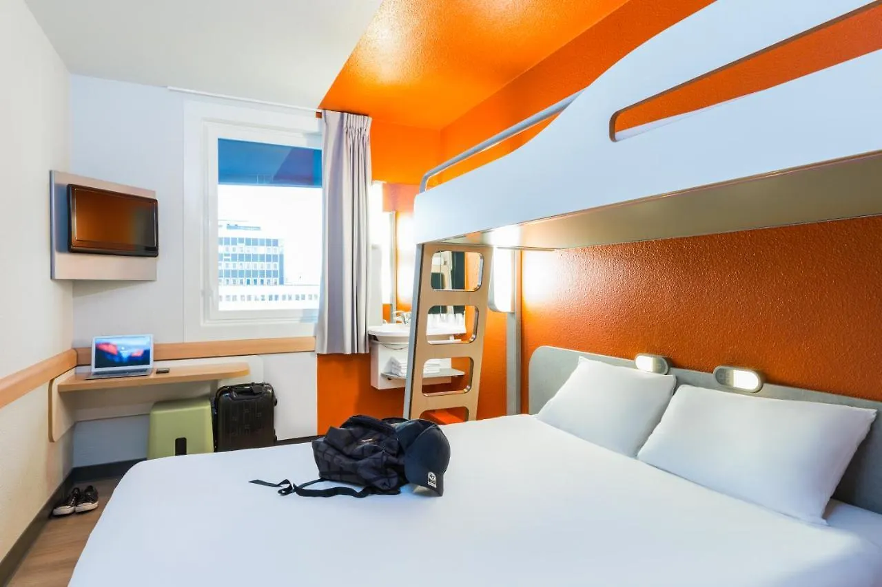 Ibis Budget Paris Porte De Montmartre Hotel 2*