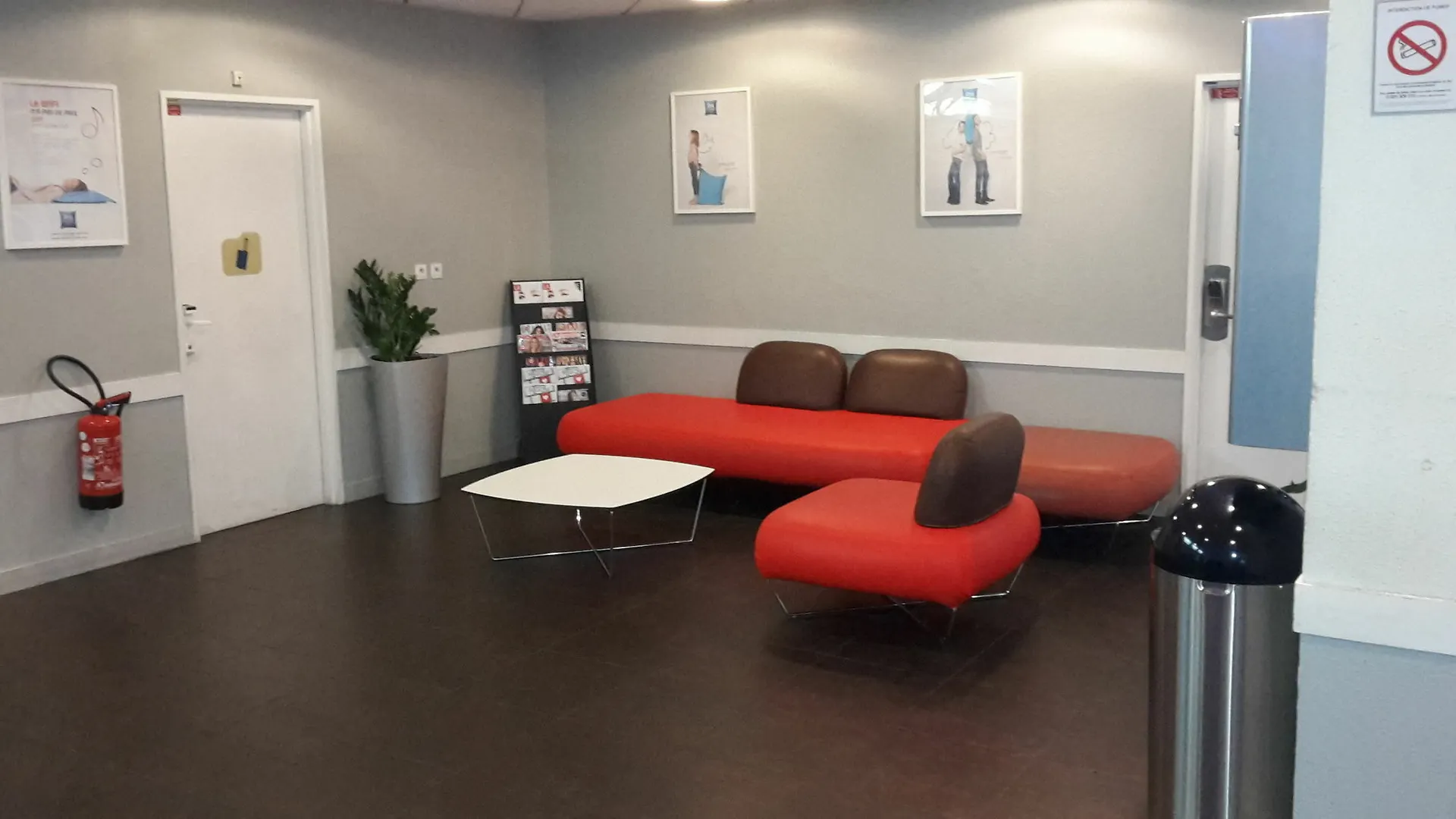 Ibis Budget Paris Porte De Montmartre Hotel