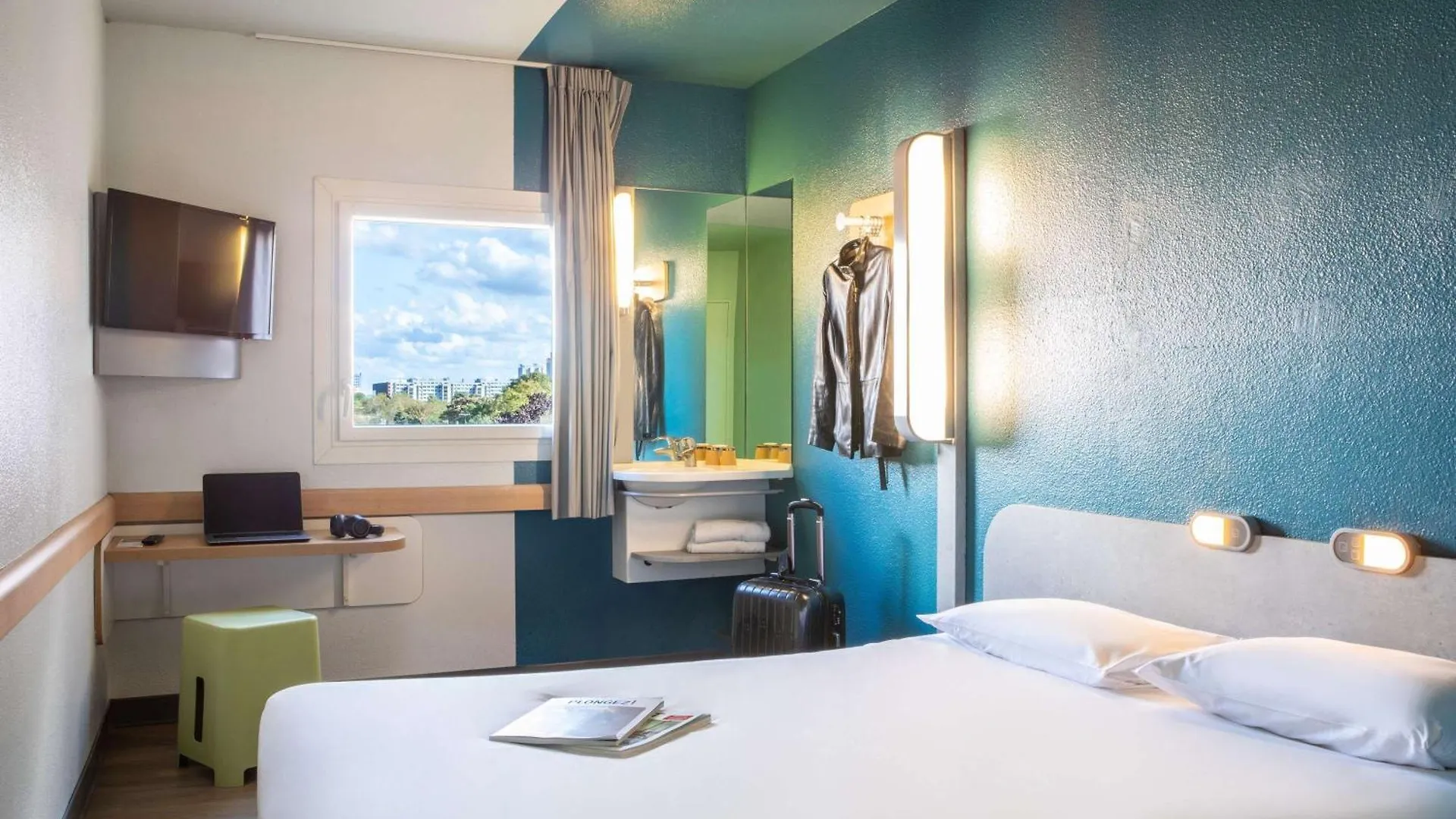מלון Ibis Budget Paris Porte De Montmartre סן-קואן